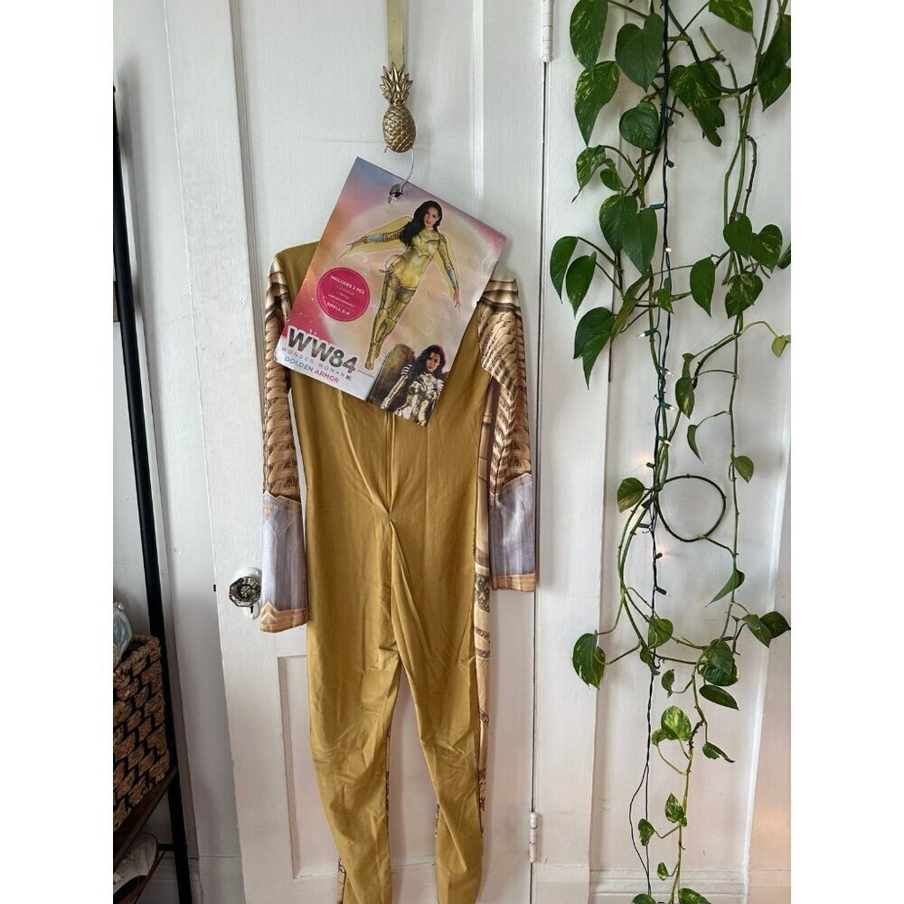 WW84 wonder woman women’s size small costume outfit
